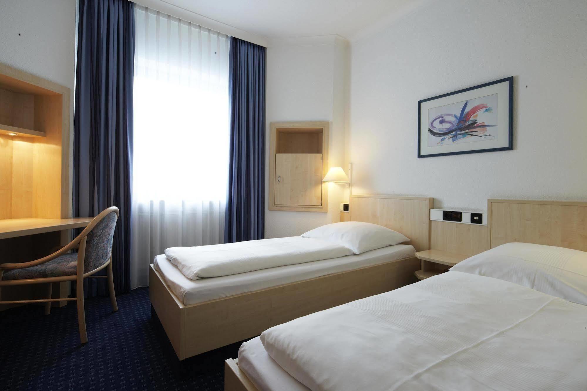 Rugs Hotel Augsburg City Exterior foto